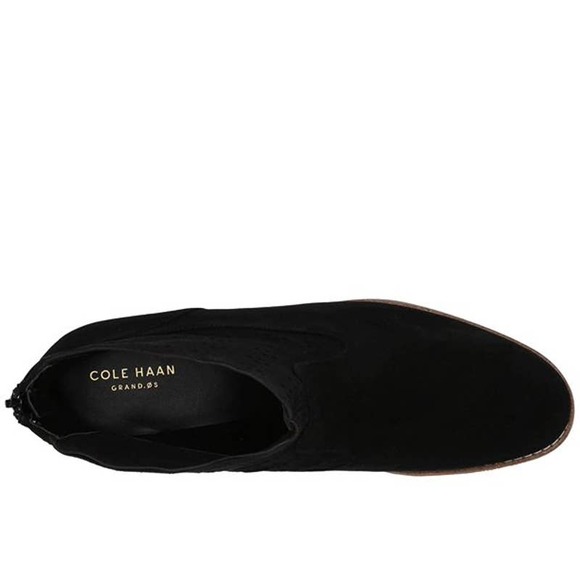 NEW COLE HAAN BLACK SUEDE LASER CUT OUT ANKLE BOOTIE - SIZE 8 - Picture 3 of 11